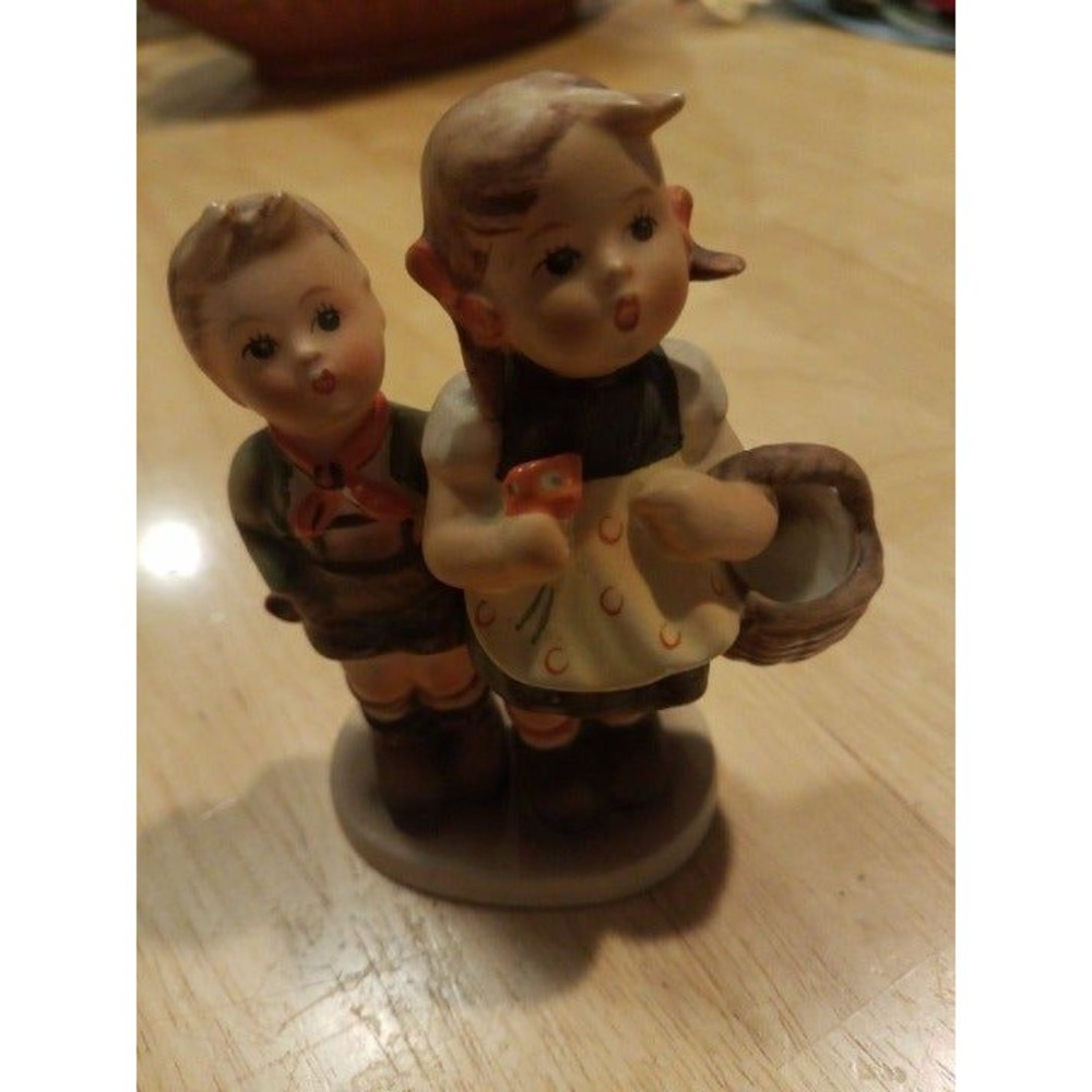 Vintage TO MARKET German Hummel Figurine‎ 49/3/0
